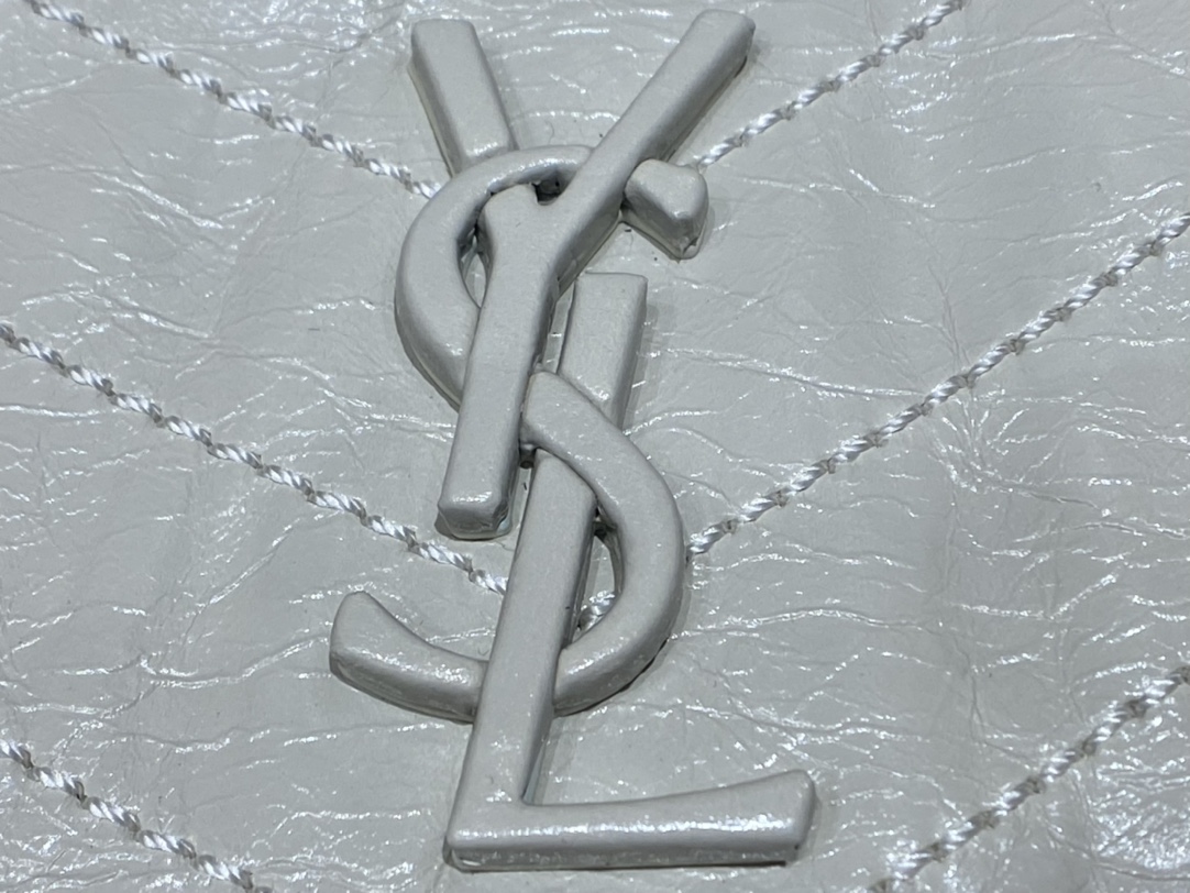 SAINT LAURENT  #583103