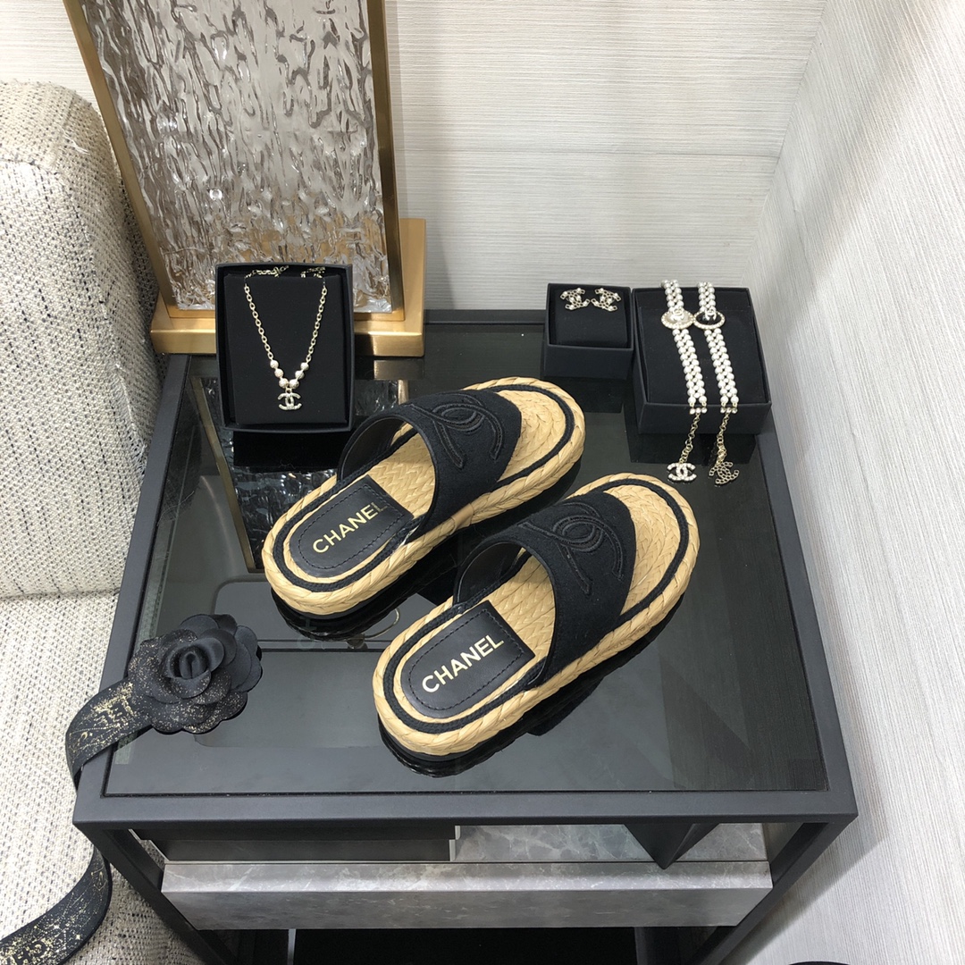 CHANEL 2022 knitted flip-flops fashionable and versatile series Imported custom towel fabric