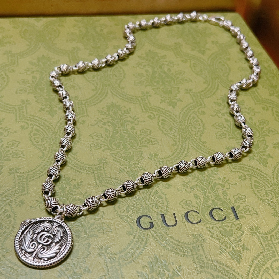 𝐆𝐮𝐜𝐜𝐢 necklace