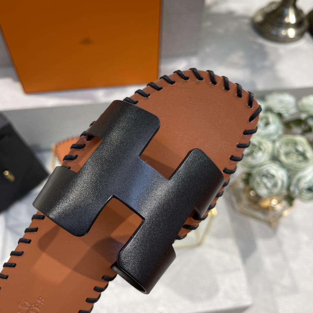 Hermes new woven slippers