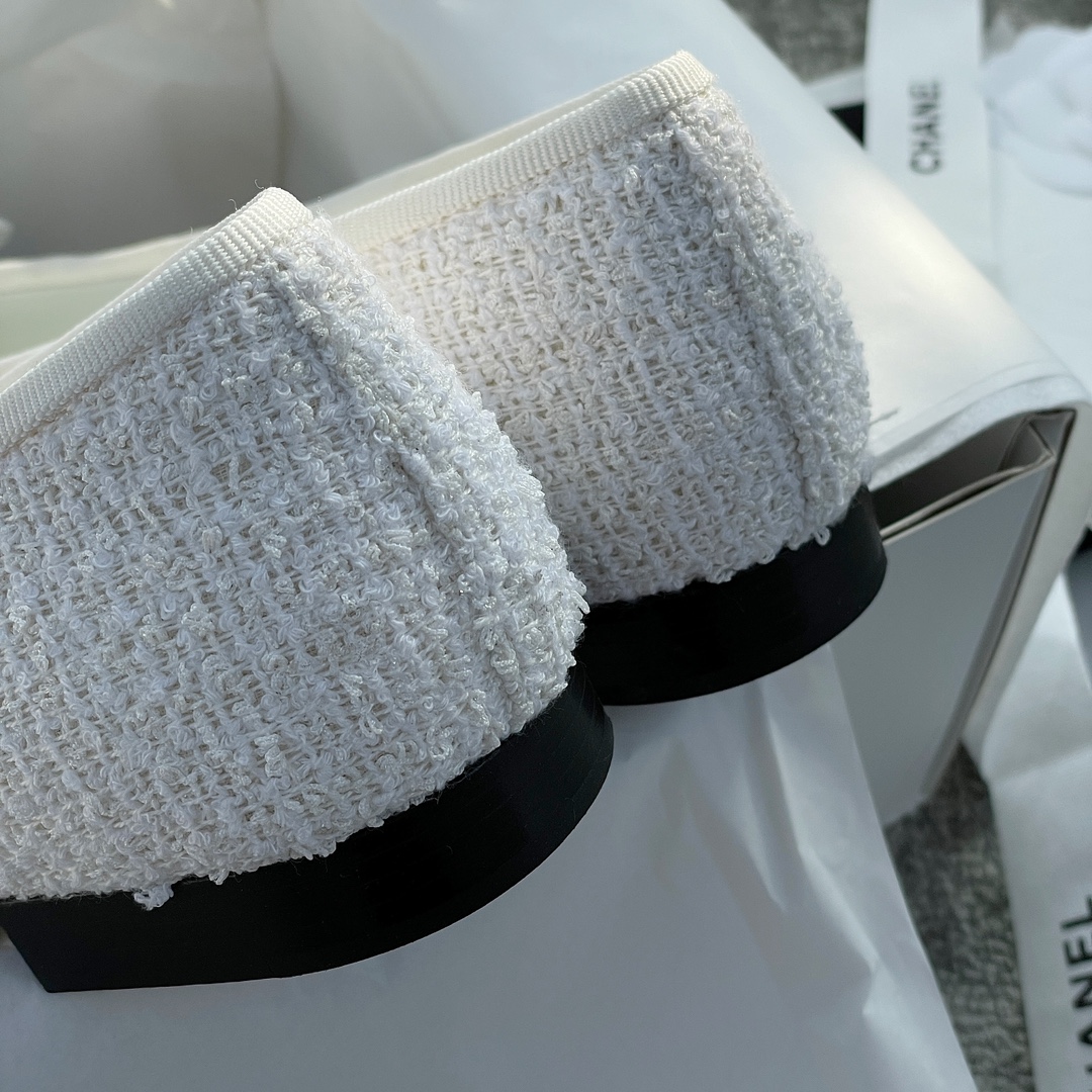 CHANEL classic ballet shoes the version is very positive classic models do not have to worry about the version