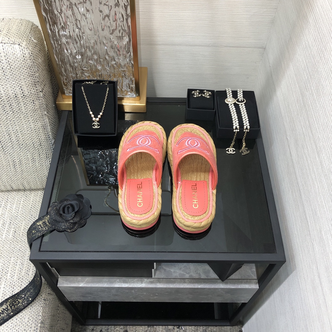 CHANEL 2022 knitted flip-flops fashionable and versatile series Imported custom towel fabric