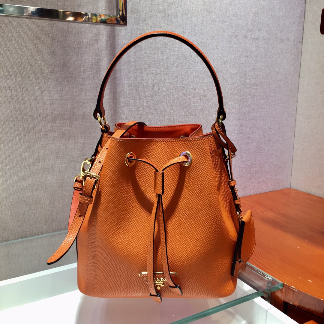 𝐏𝐑𝐀𝐃𝐀 New 1BZ032 Bucket Bag