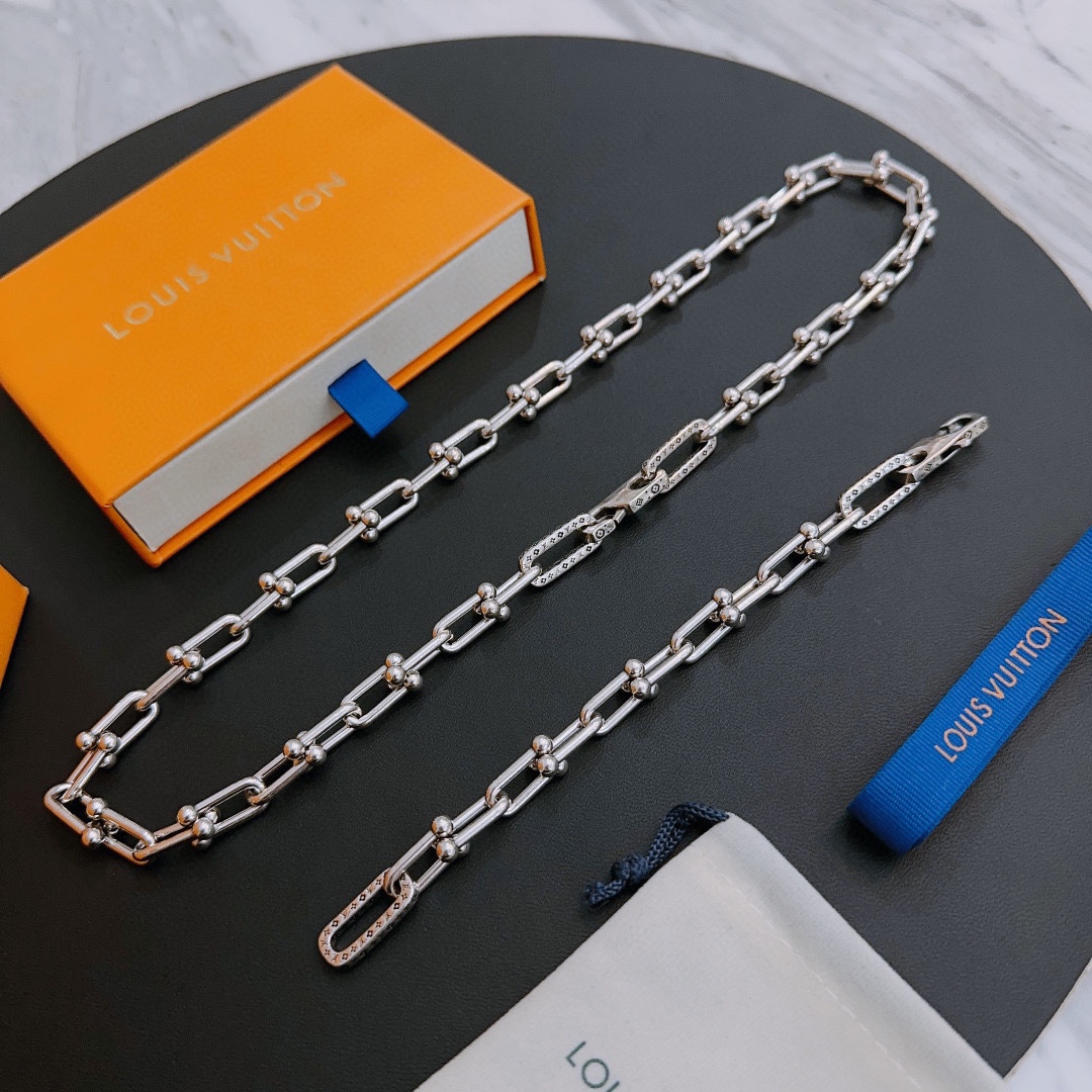 Louis Vuitton Rockabilly punk thai silver vintage silver necklace for couples with 60cm adjustable length
