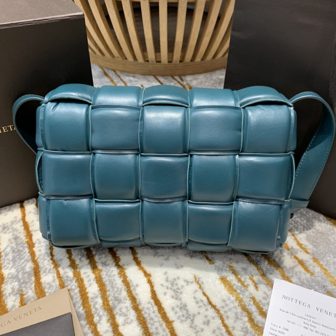 Bottega Veneta  PADDED  CASSETTE #591970