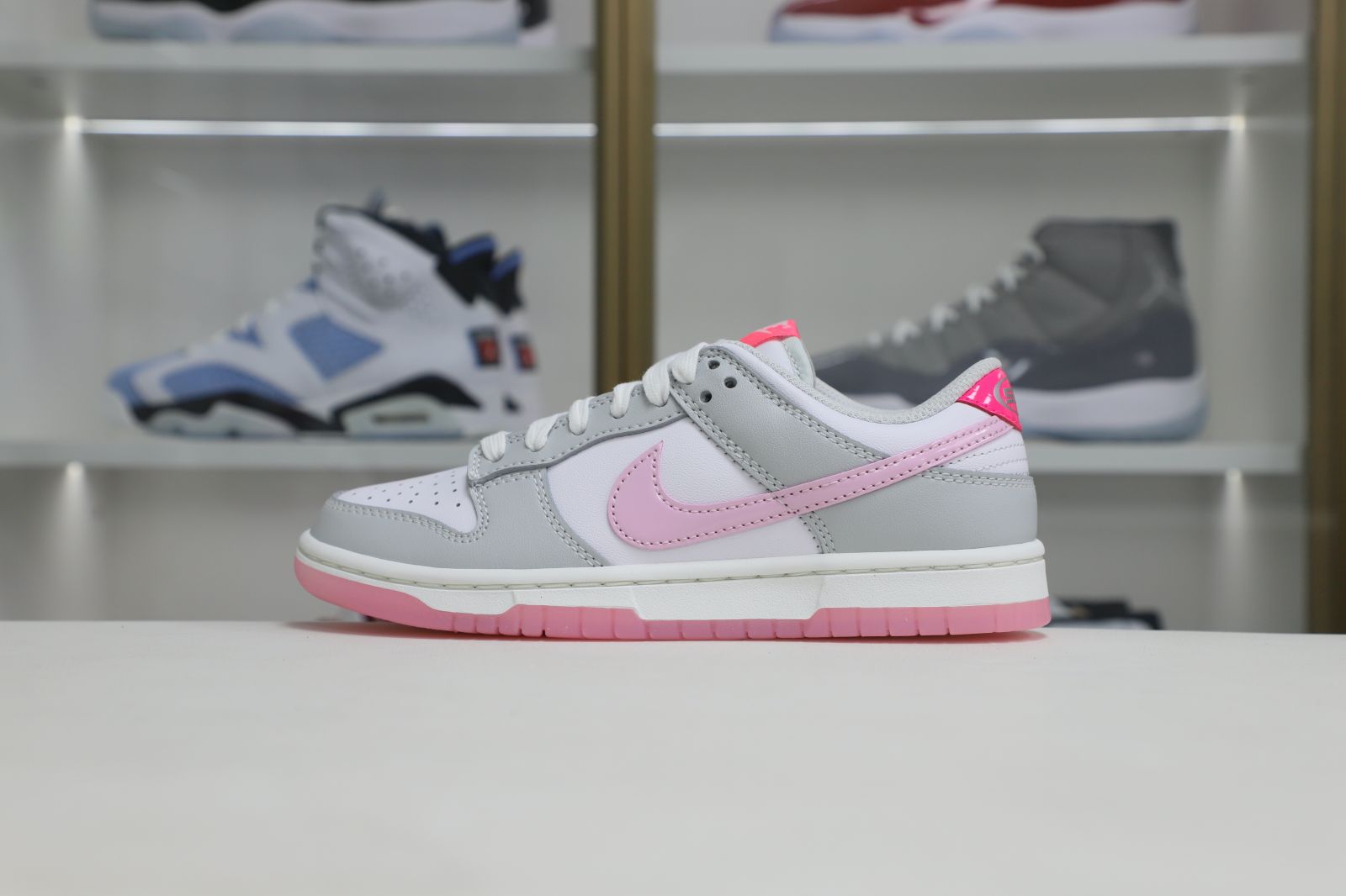 Nike Dunk Low SummitWhite and Pink Foam