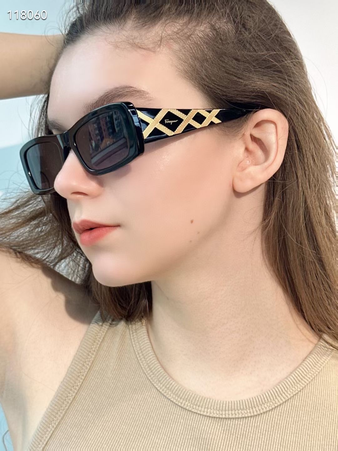 Salvatore Ferragamo ✨✨SF2528✨