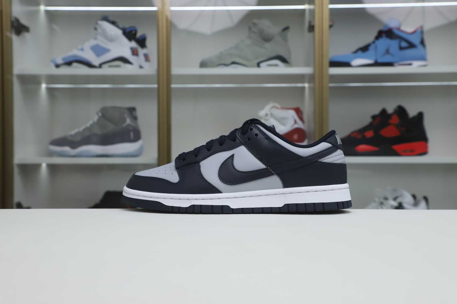 Nike Dunk Low Retro Georgetown