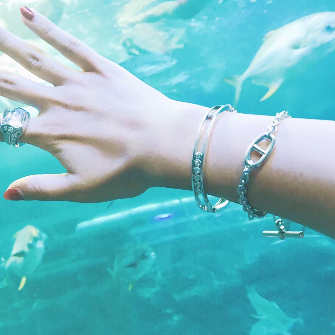 Hermes bracelet