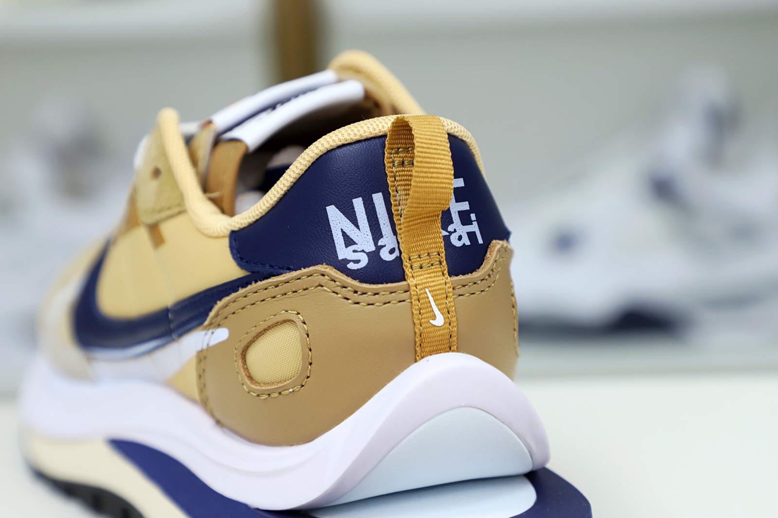 SACAI X VAPORWAFFLE SESAME BLUE VOID DARK IRIS