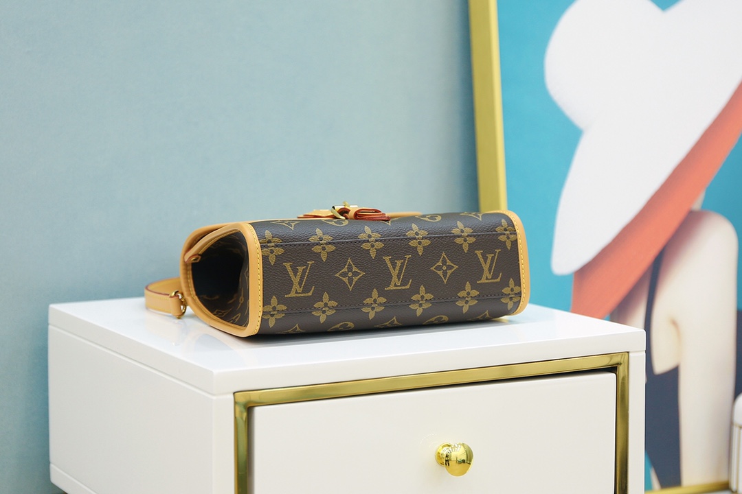 Louis Vuitton 𝐈𝐕𝐘French original material 🇫🇷All steel original hardware M44919