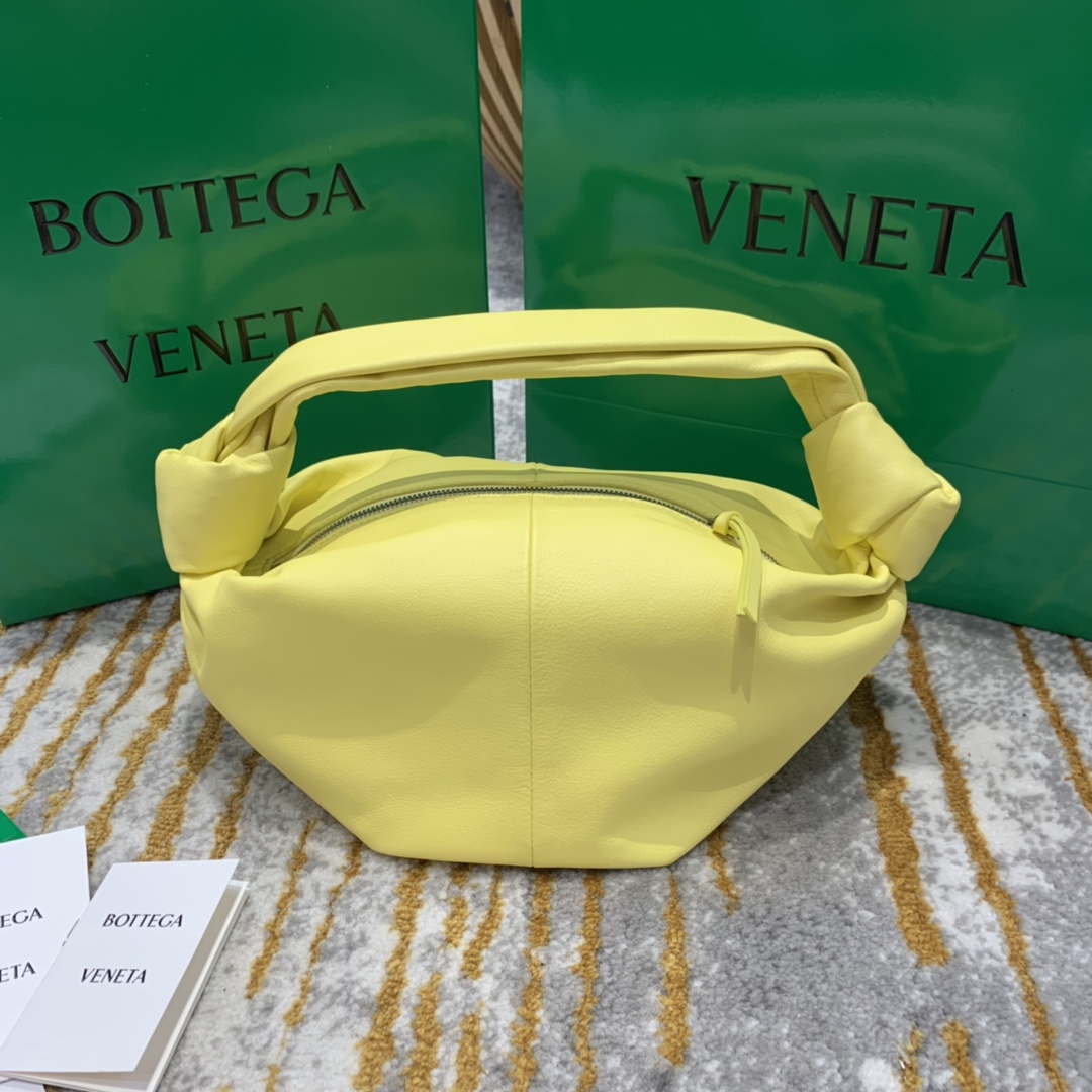 Bottega Veneta  𝗠𝗜𝗡𝗜 𝗕𝗔𝗚 #629635