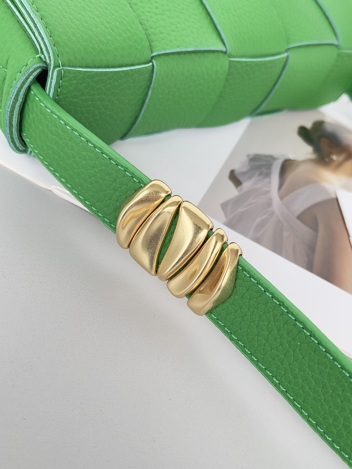 Bottega Veneta Cassette 5-panel lychee pattern Parrot Green #666870