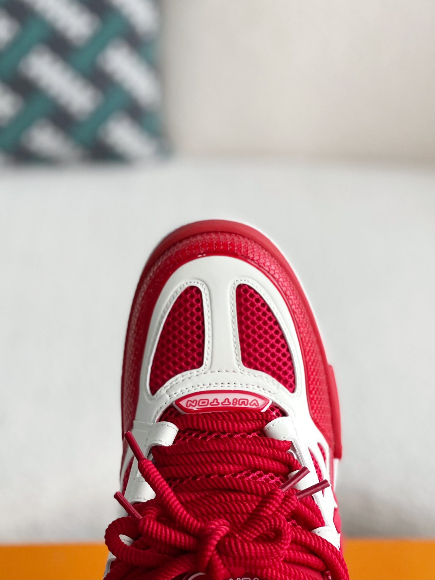 LOUIS VUITTON RUNNER TATIC Sneakers