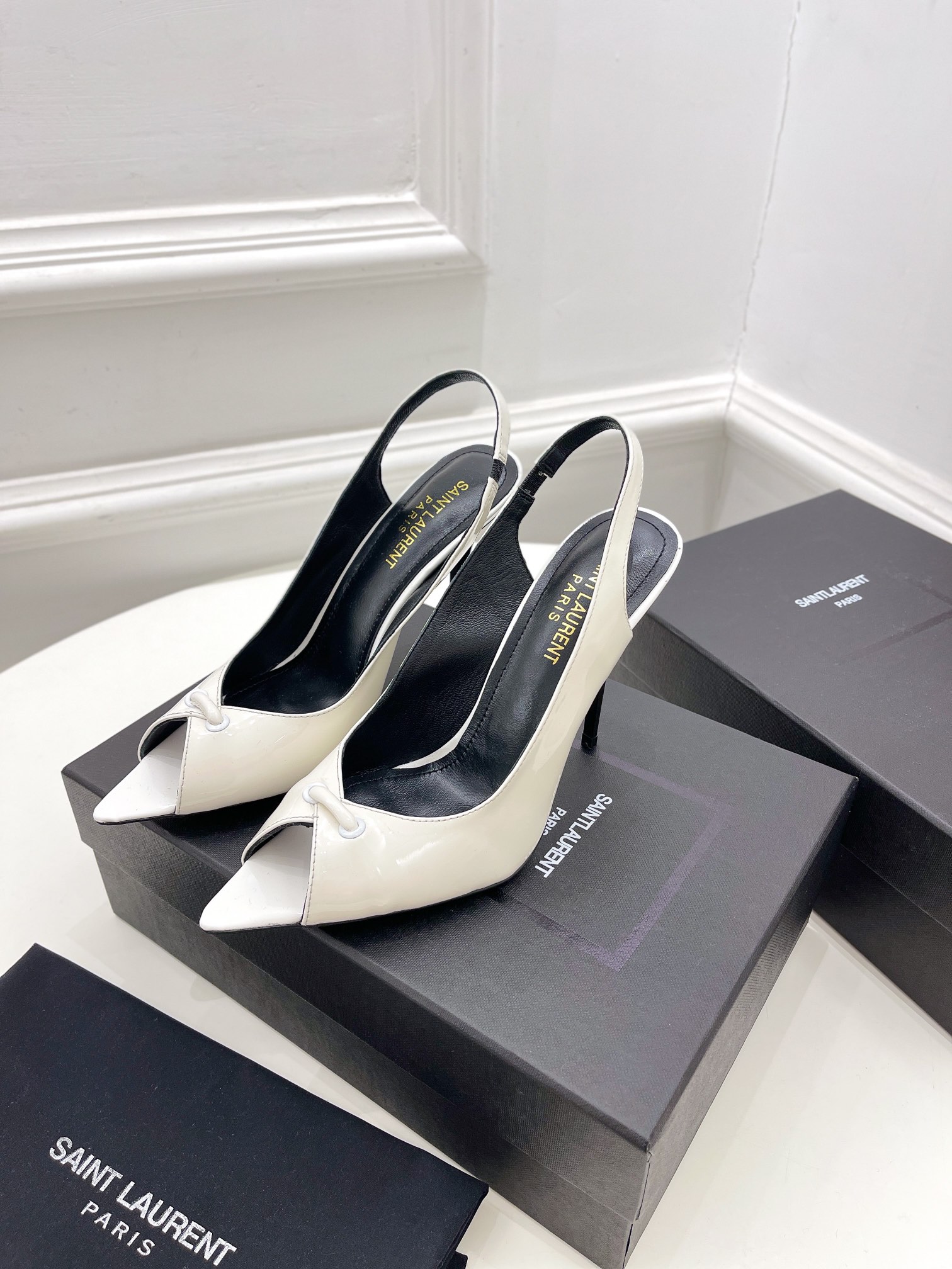 𝙎𝙖𝙞𝙣𝙩 𝙇𝙖𝙪𝙧𝙚𝙣𝙩 | 𝟐𝟎𝟐𝟏/𝐒𝐒 𝐧𝐞𝐰 YSL｜Roland 2022/fw early spring new baked high heels