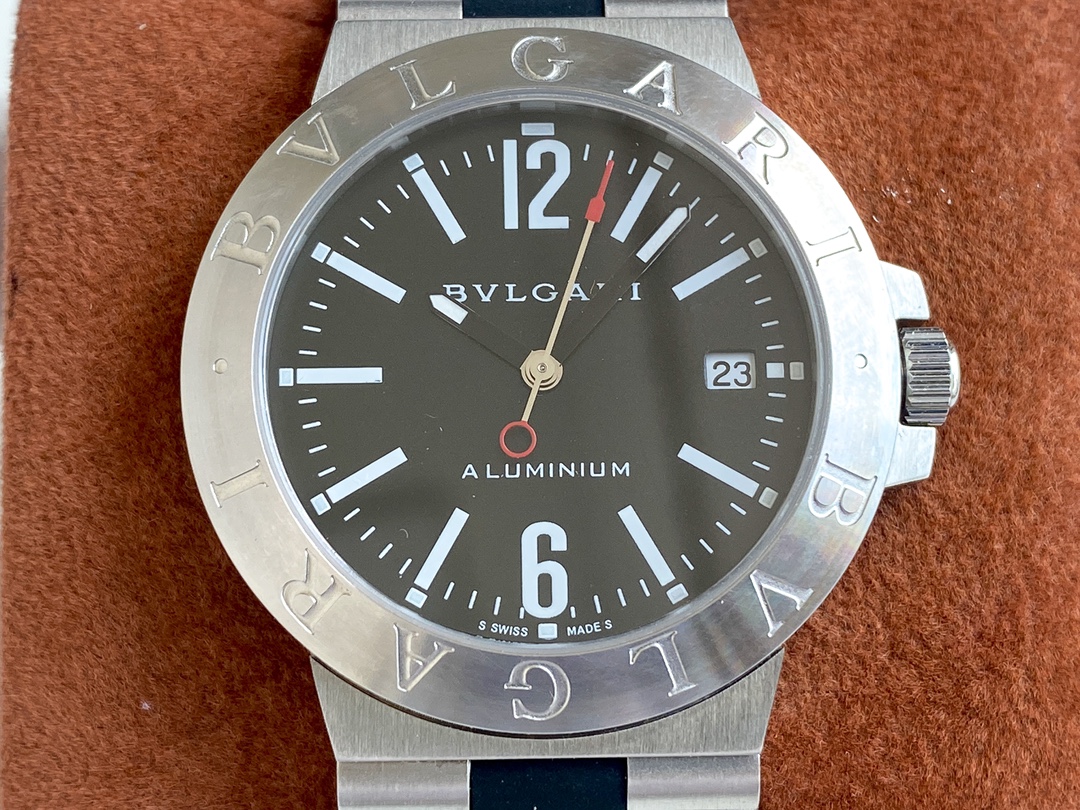 Bulgari ALU M INIU M watch series