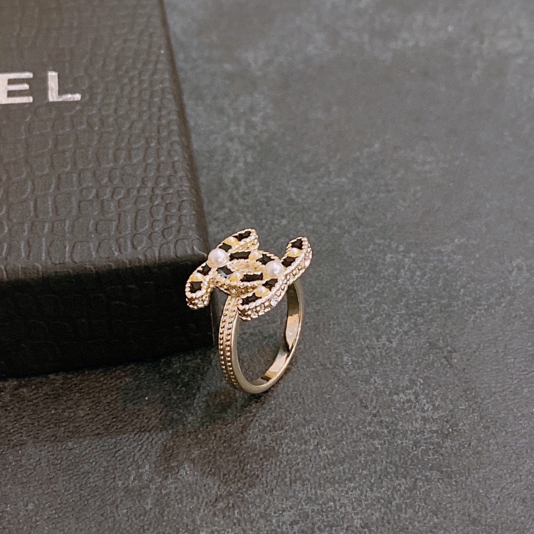 CHANEL🇫🇷Xiaoxiang simple retro pearl ring