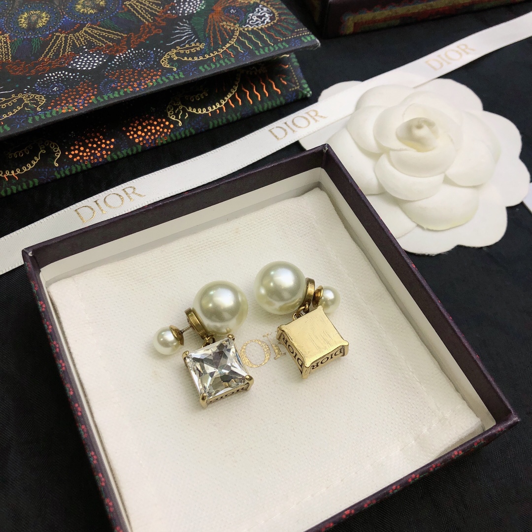 Dior stud earrings
