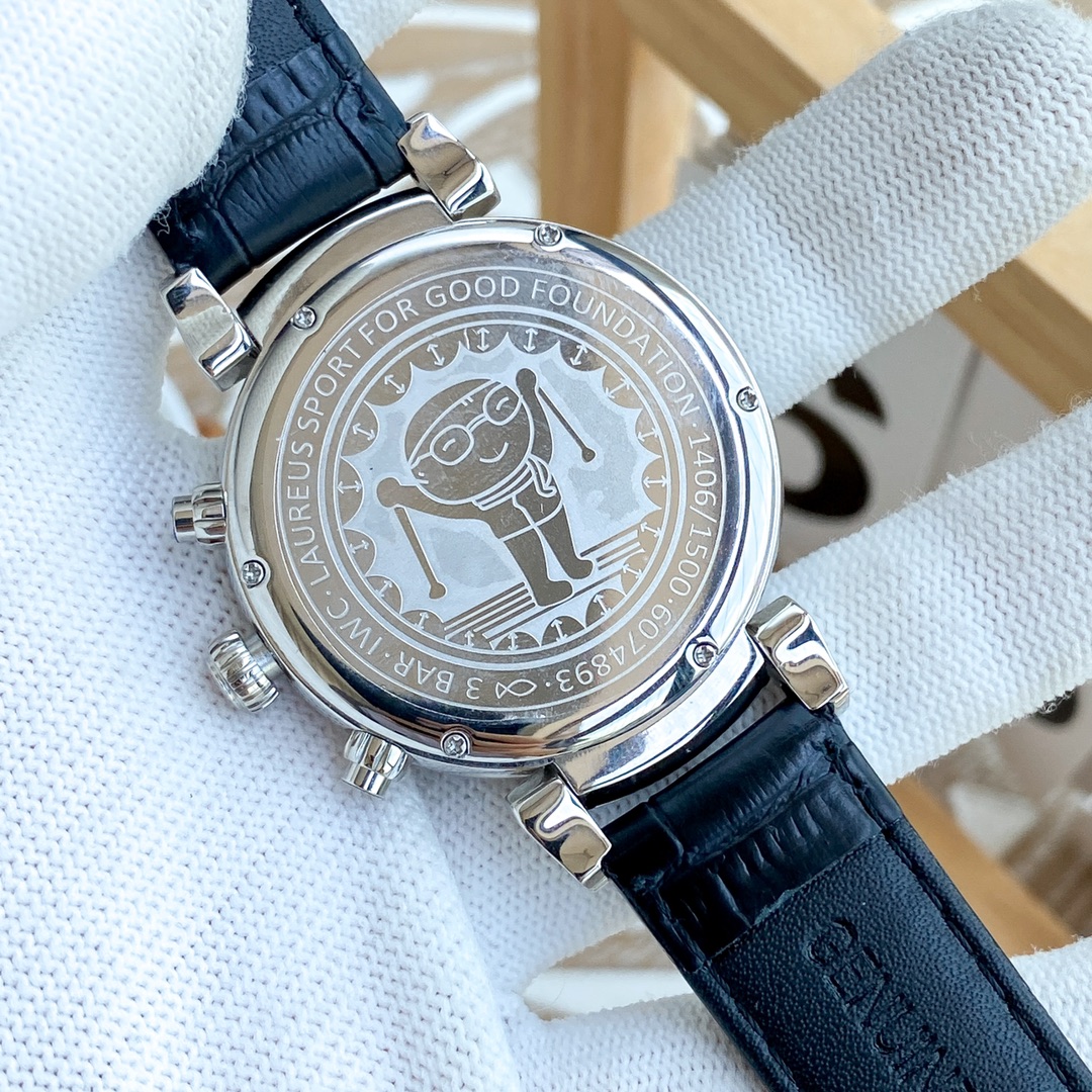 IWC- Fine men's watches Fully automatic mechanical movement, top 316 steel case and strap