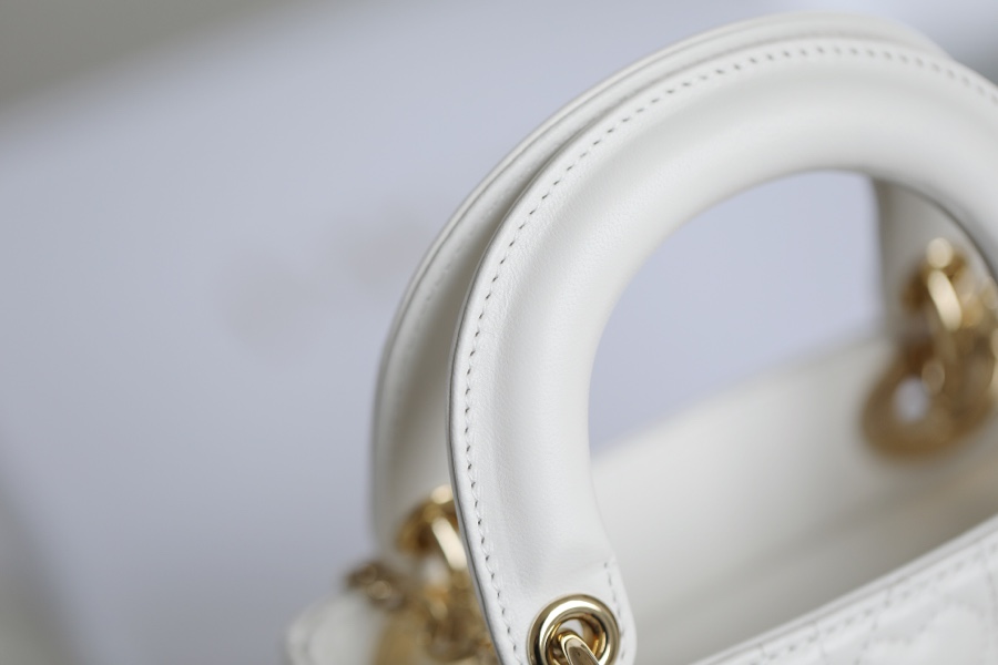 Dior Lady three compartments Tanabata section white ▫️DR-081