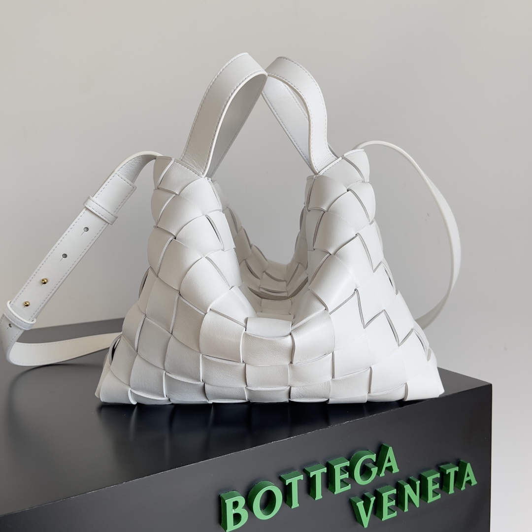 Bottega Veneta Bowling Bag White #80837