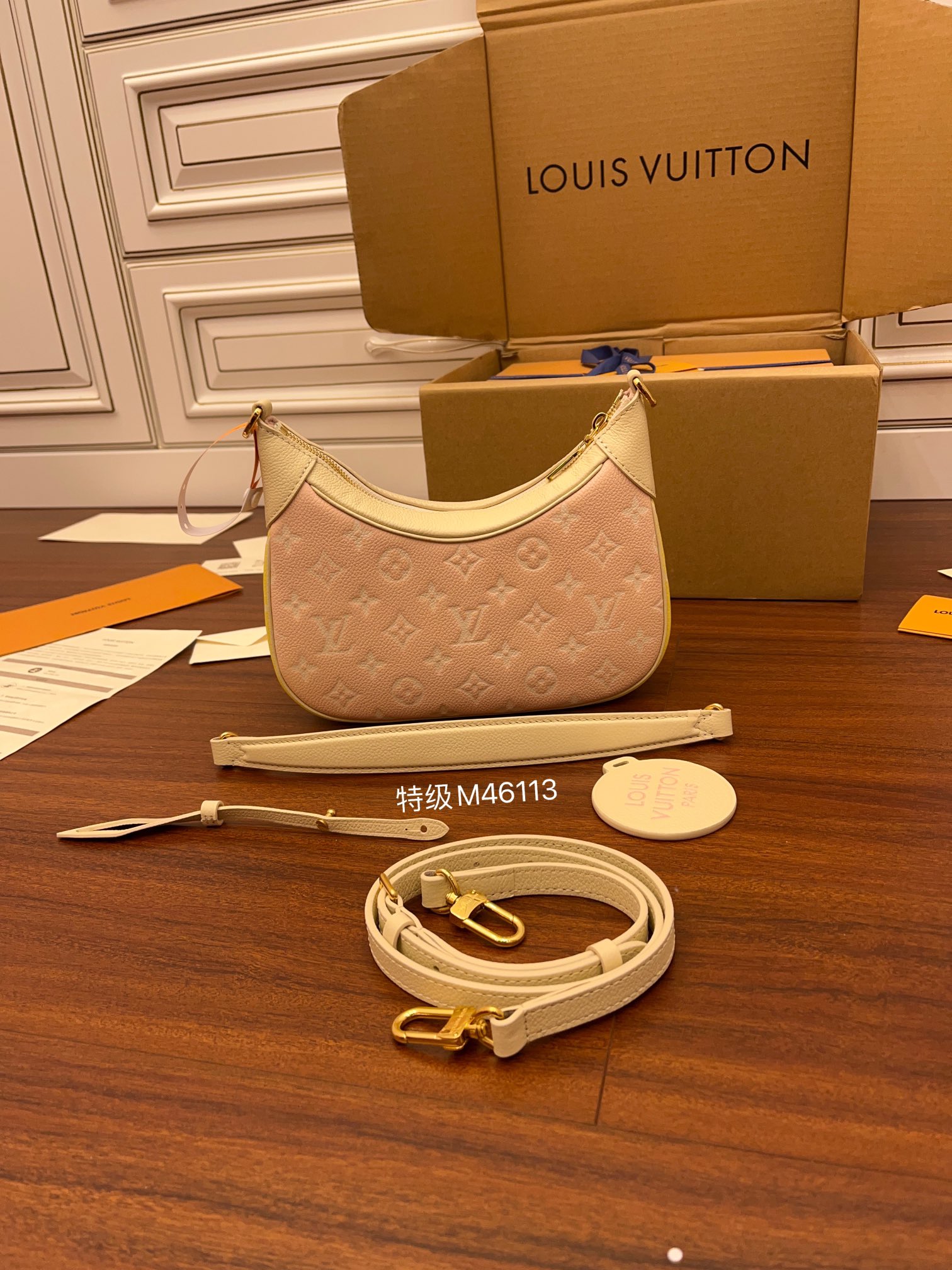 Louis Vuitton M46113