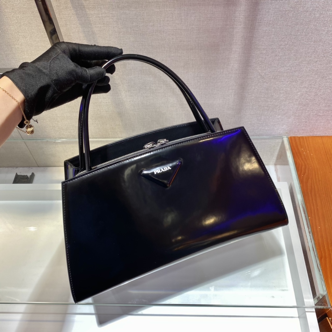 𝐏𝐑𝐀𝐃𝐀 New 1BA327