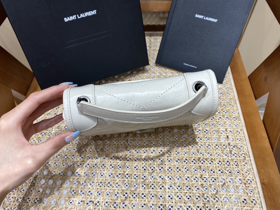 SAINT LAURENT  #583103