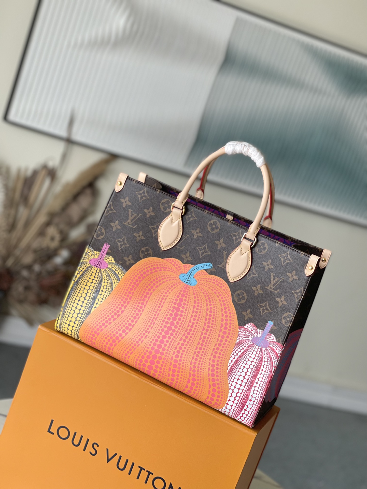 𝐋𝐎𝐔𝐈𝐒 𝐕𝐔𝐈𝐓𝐓𝐎𝐍 M46466 ONTHEGO