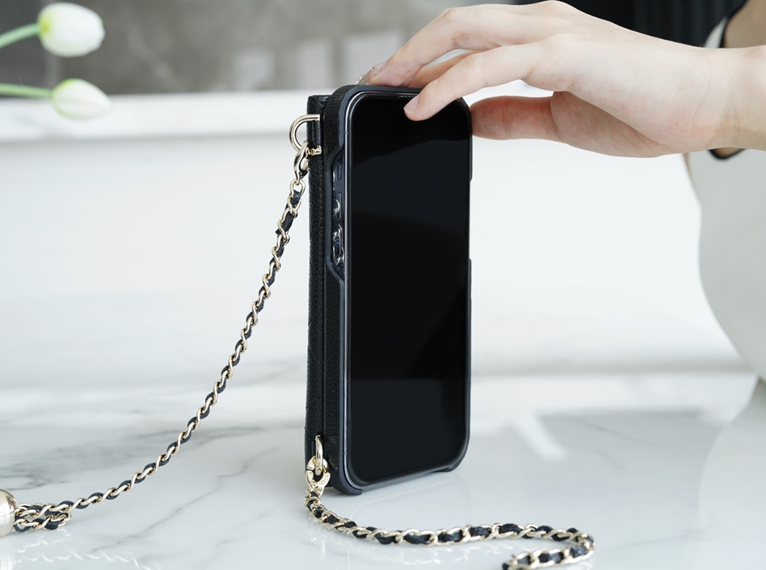 𝗖𝗛𝗔𝗡𝗘𝗟✦22𝒑 New cases ❶❸ 𝙥𝙧𝙤𝙈𝙖𝙓 Black (for 📱12/13pro max)