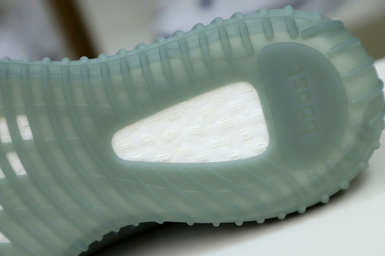 Yeezy boost 350 V2 Salt Core Black Salt