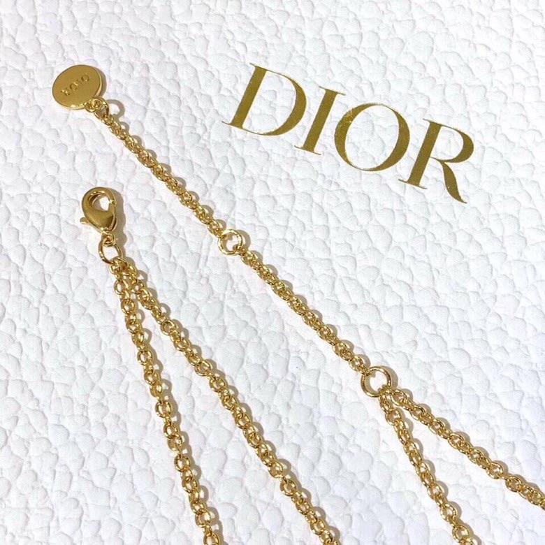 Dior necklace