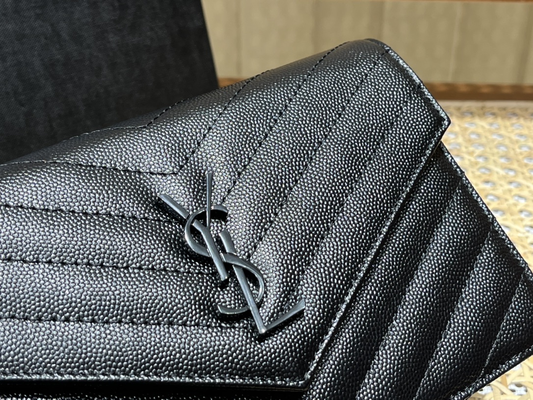 SAINT LAURENT 𝐖𝐨𝐜 𝟭𝟵𝐜𝐦 #393953 original leather.JD