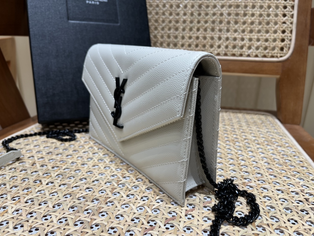 SAINT LAURENT 𝐖𝐨𝐜 𝟭𝟵𝐜𝐦 #393953 original leather.JD