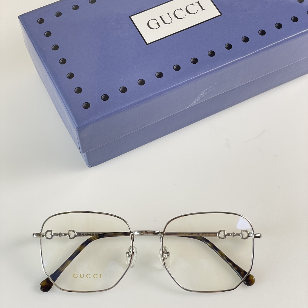 Gucci GG0886O