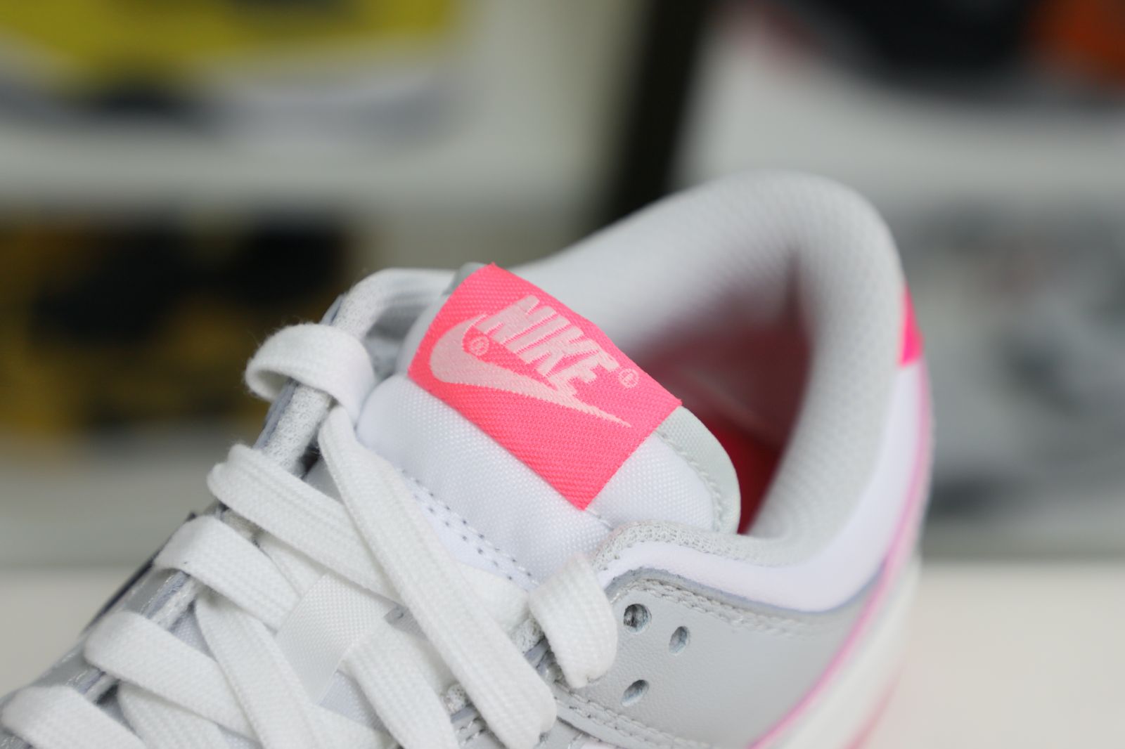 Nike Dunk Low SummitWhite and Pink Foam