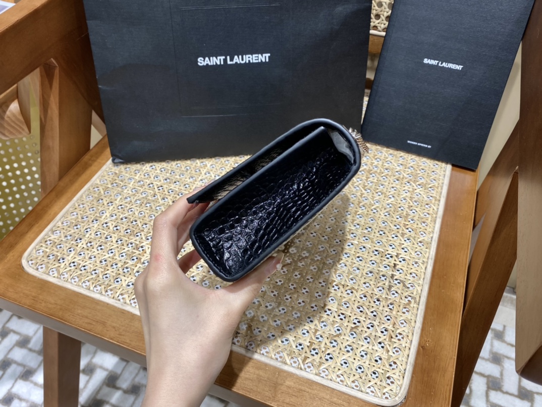 SAINT LAURENT #𝐊𝐚𝐭𝐞 20𝐜𝐦#474366 Original crocodile leather