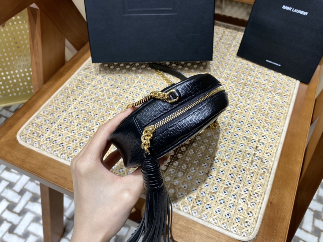 SAINT LAURENT  #585040