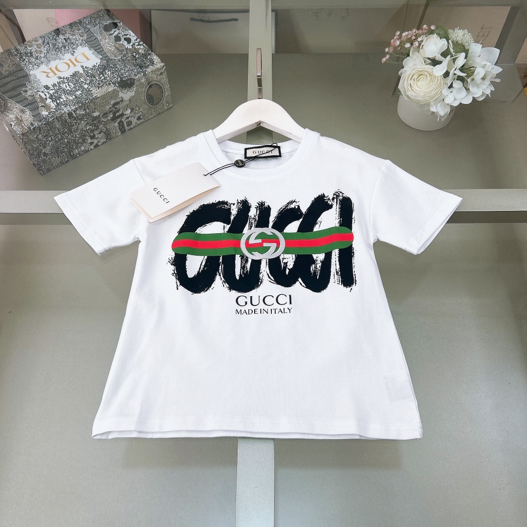 2024 Burberry Kids Suit