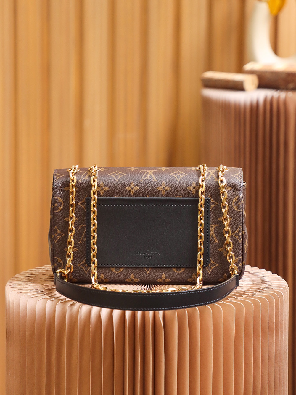 Louis Vuitton 𝐌𝐀𝐑𝐂𝐄𝐀𝐔 #M46126#