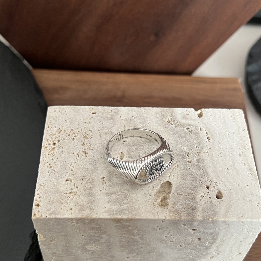 𝐆𝐮𝐜𝐜𝐢 925 Sterling Silver Double G Ring