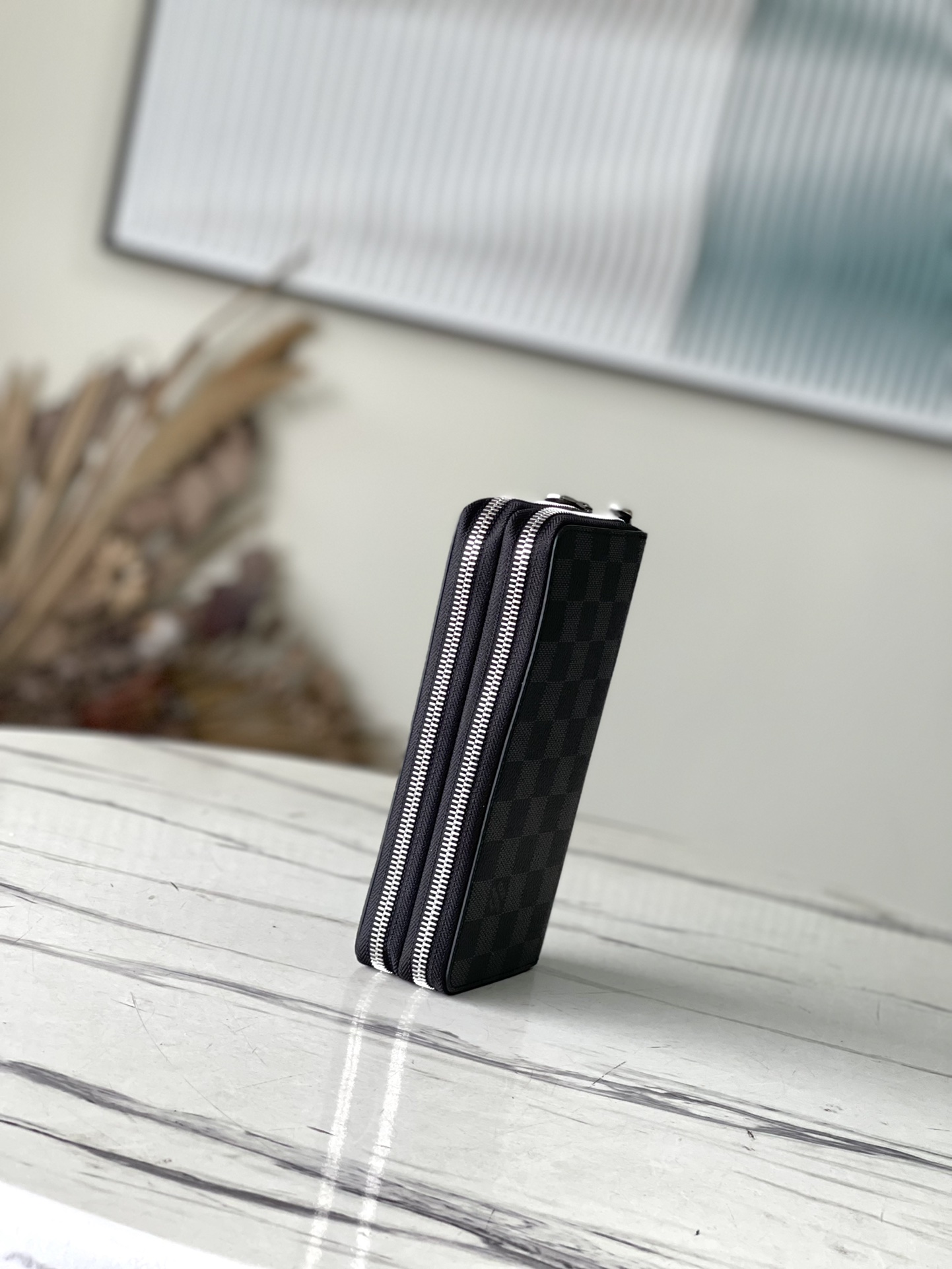 𝐋𝐎𝐔𝐈𝐒 𝐕𝐔𝐈𝐓𝐓𝐎𝐍   N62732