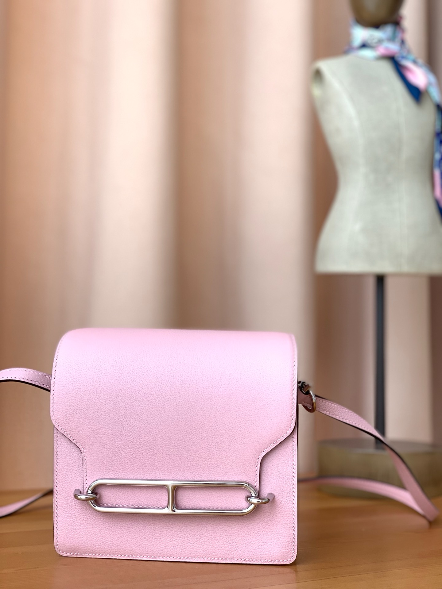 Roulis cherry blossom pink 19cm silver buckle evercolor leather