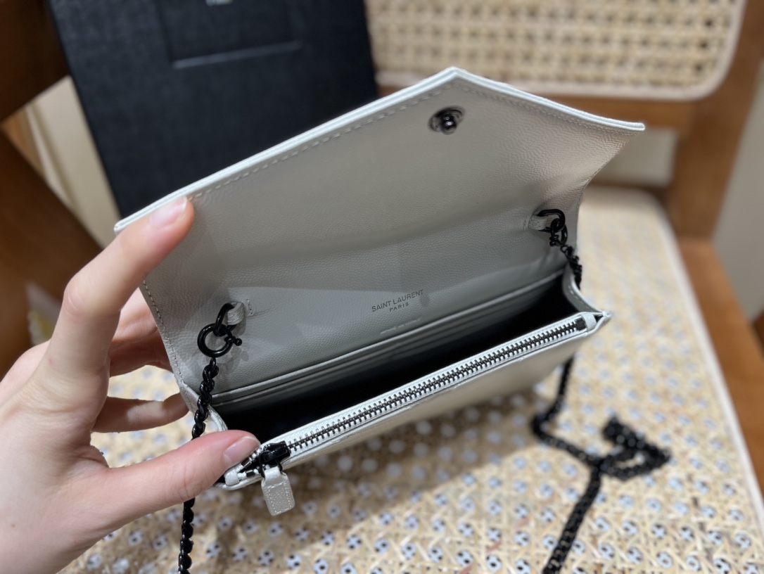 SAINT LAURENT 𝐖𝐨𝐜 𝟭𝟵𝐜𝐦 #393953 original leather.JD