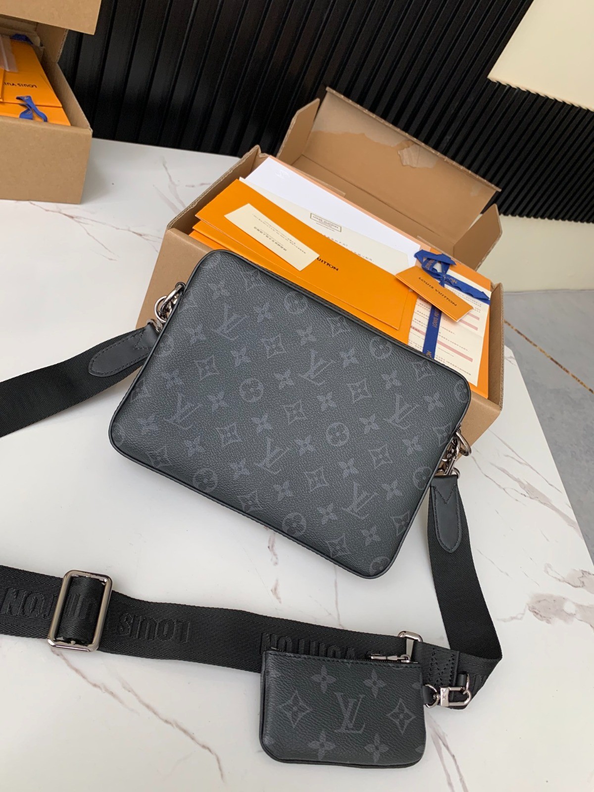 LOUIS VUITTON TRIO Full Leather Messenger Bag