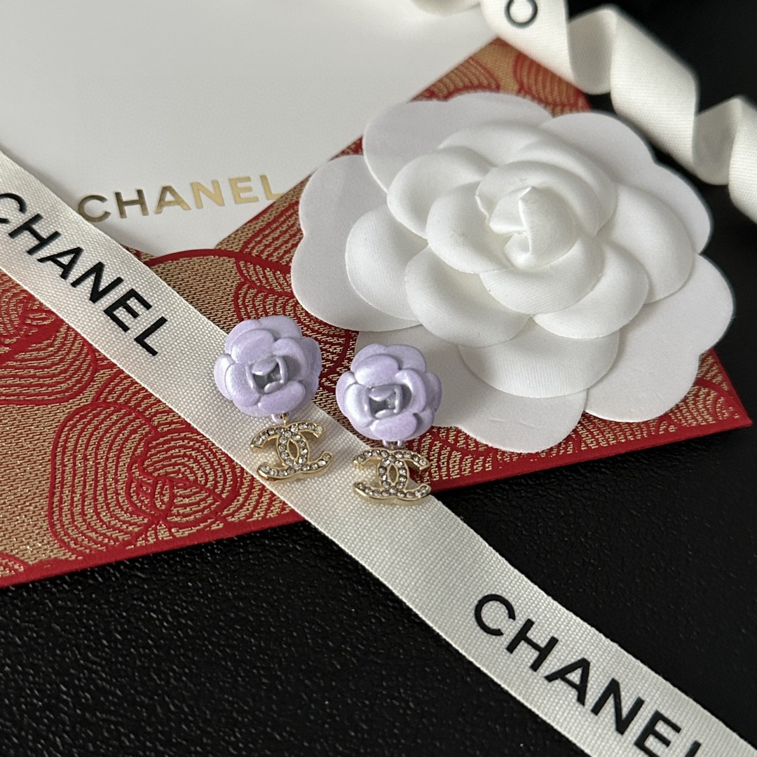 CHANEL🇫🇷Xiaoxiang middle-aged double C earrings
