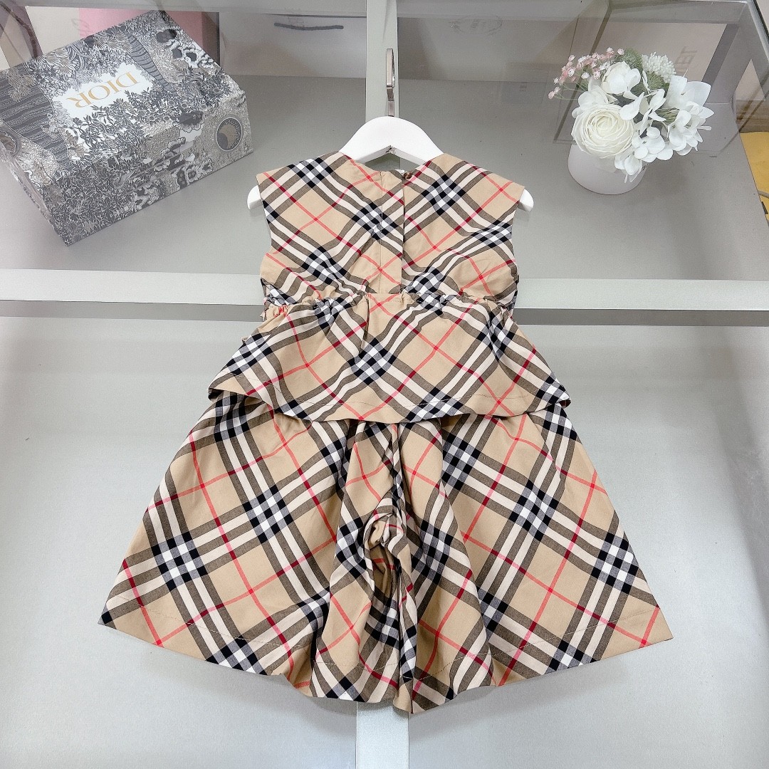 Burberry new girls culottes suit