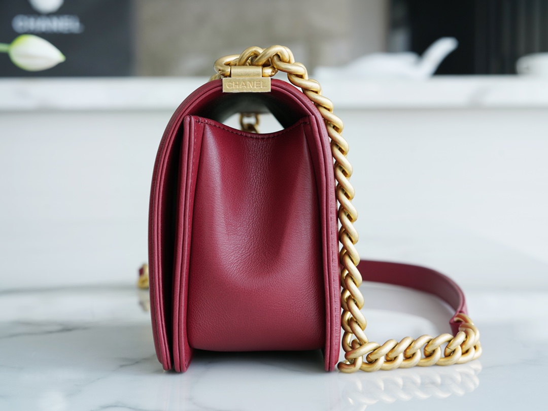 𝗖𝗵𝗮𝗻𝗲𝗹 𝗟𝗲𝗯𝗼𝘆  Original 