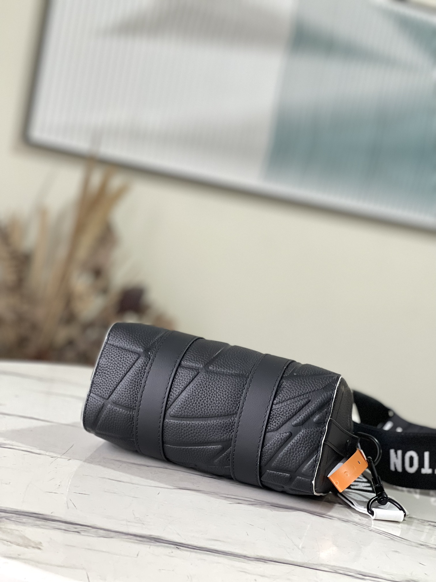 𝐋𝐎𝐔𝐈𝐒 𝐕𝐔𝐈𝐓𝐓𝐎𝐍     M21543