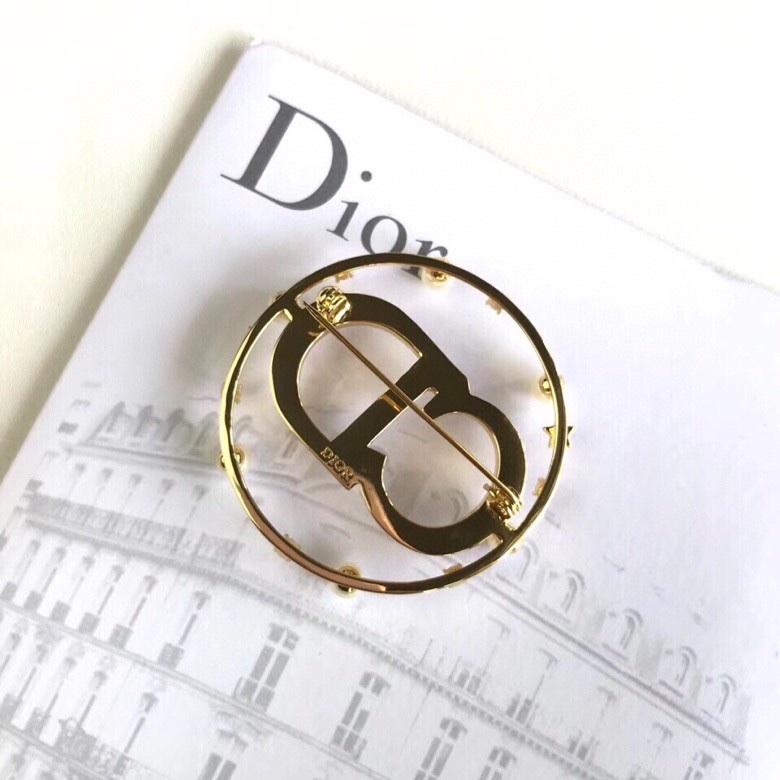 Dior CD brooch